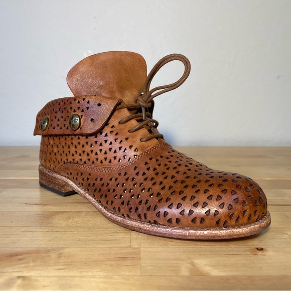 Patricia Nash Women's Sabrina Ankle Boot - Picture 2 of 13